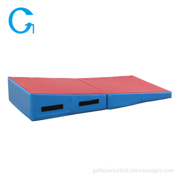 Gymnastics folding incline cheese mat
